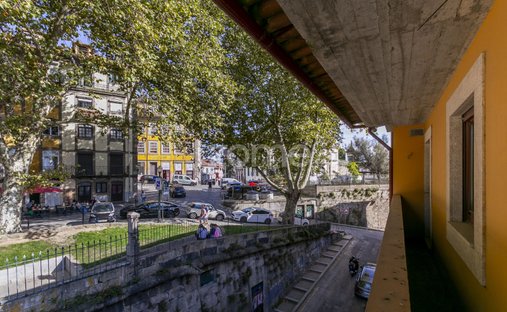 Apartment in Cedofeita, Santo Ildefonso, Se, Miragaia, Sao Nicolau e Vitoria, Porto District, Portugal 1