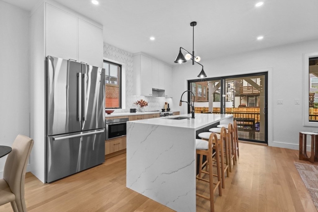 Condo in Somerville, Massachusetts, United States 3 - 16475044