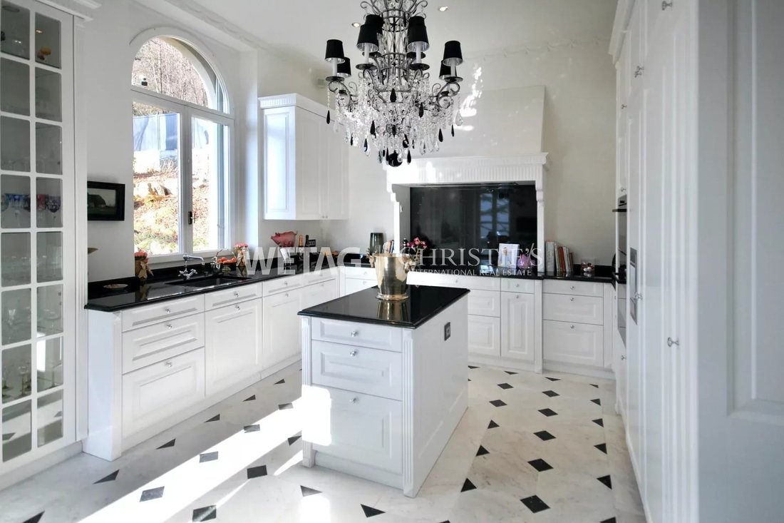 Villa in Curio, Ticino, Switzerland 5 - 15336465