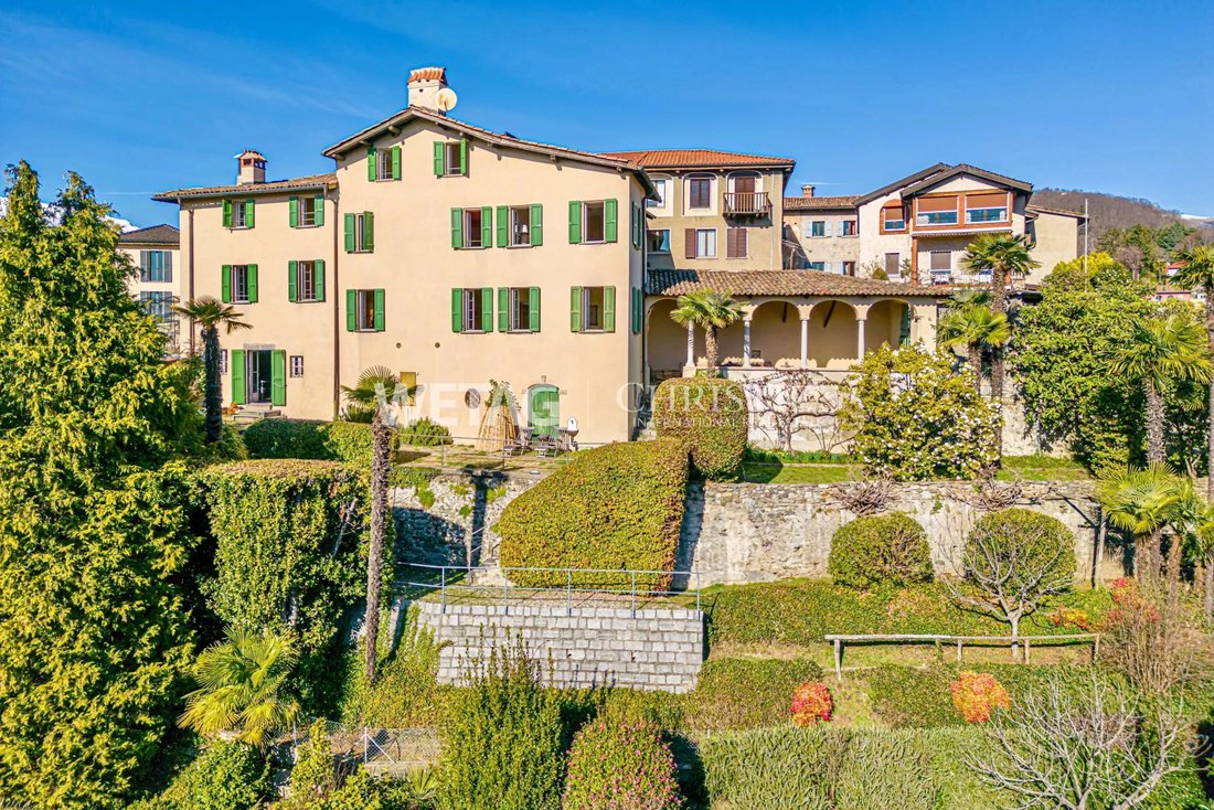 Villa in Comano, Ticino, Switzerland 1 - 15783084