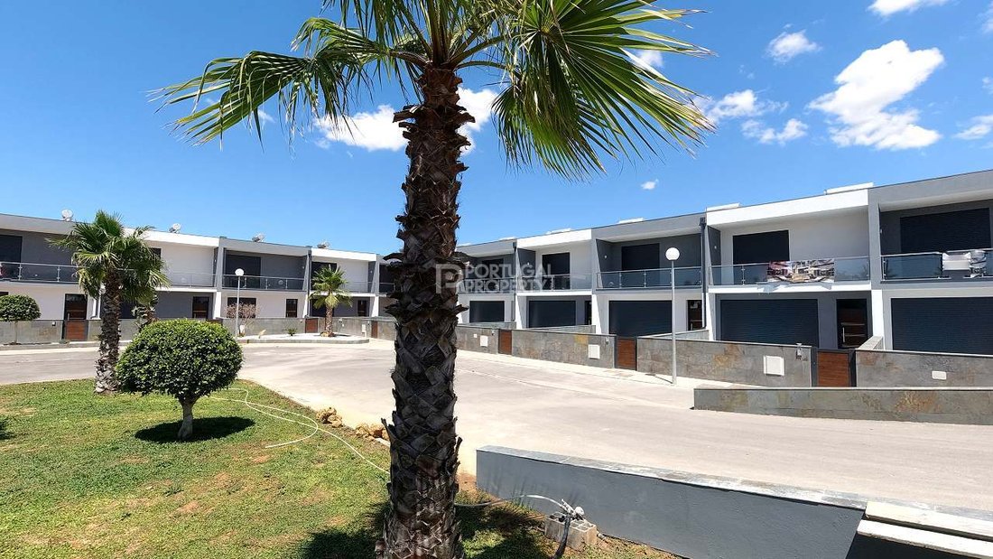 Townhouse in Praia dos Pescadores, Olhos de Agua, Portugal 4 - 16618823