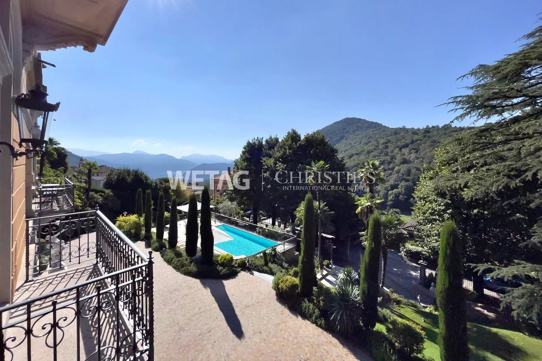 Villa in Curio, Ticino, Switzerland 2 - 15336465