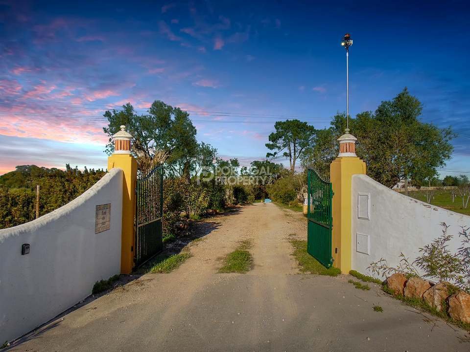 Land in Porches, Algarve, Portugal 1 - 16618830
