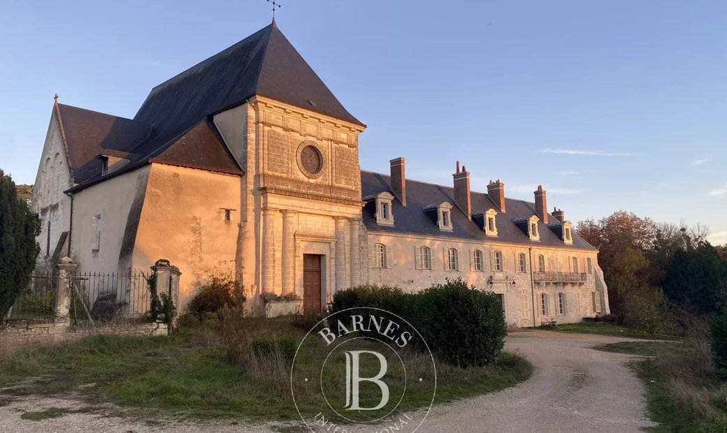 Castle for Sale in Saint-Martin-des-Bois, Centre-Val de Loire, France