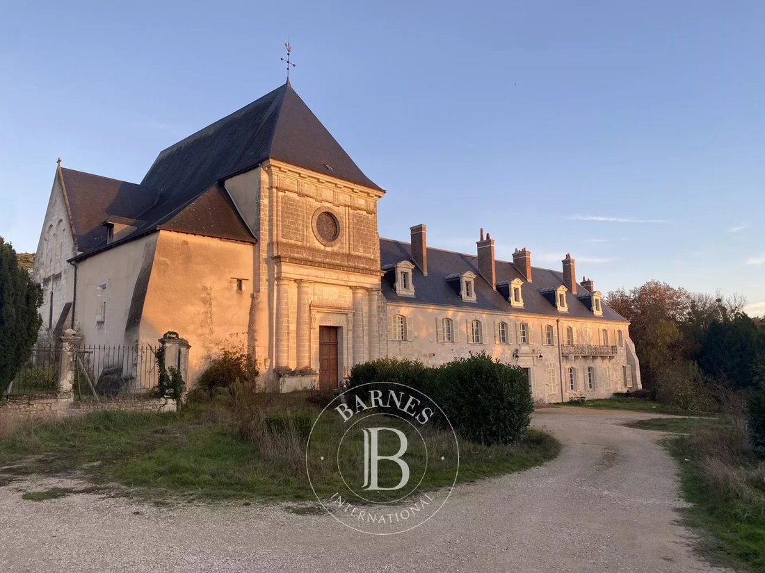 Castle in Saint-Martin-des-Bois, Centre-Val de Loire, France 1 - 16182940