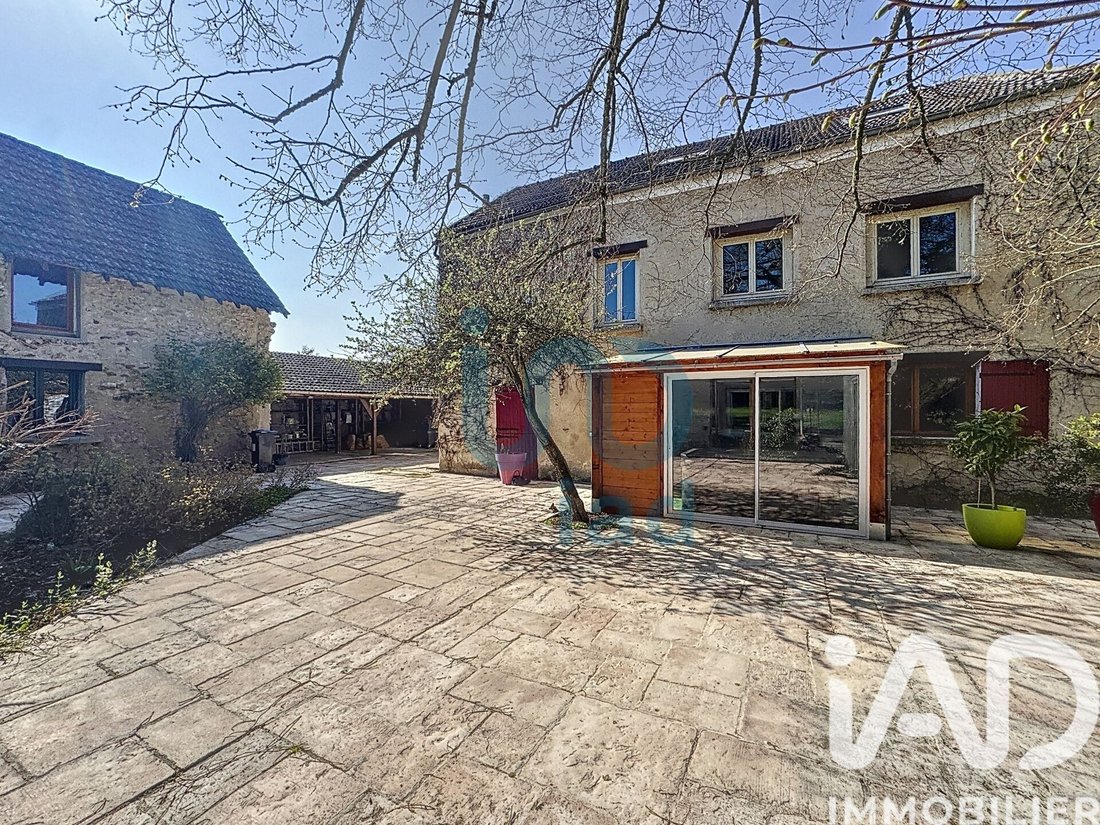 House in Mareuil-les-Meaux, Ile-de-France, France 1 - 16618482