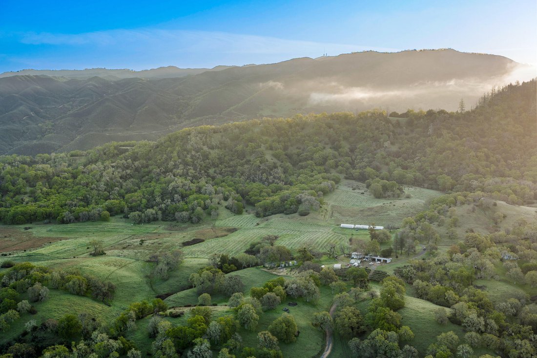 House in Ukiah, California, United States 5 - 16618773