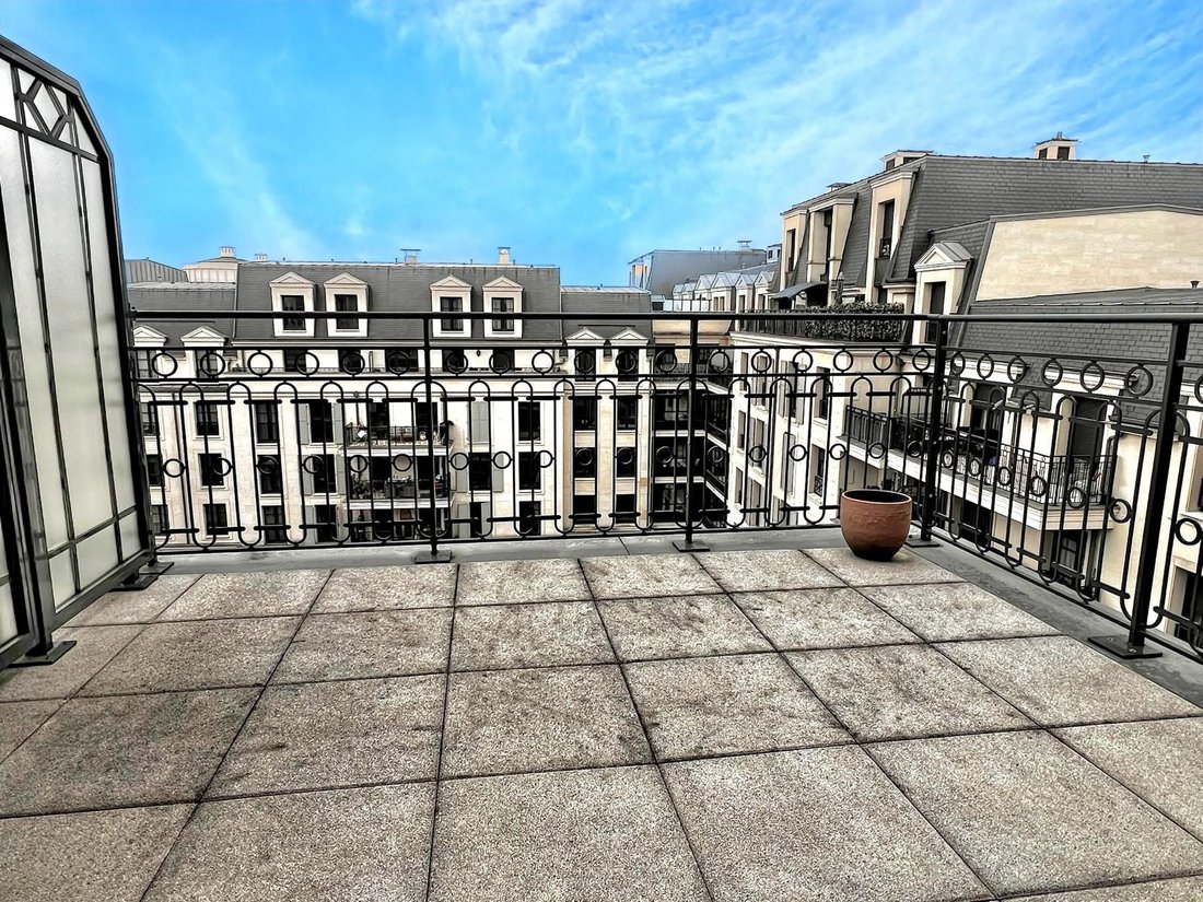 Penthouse in Jardin Parisien, Clamart, France 2 - 16619098