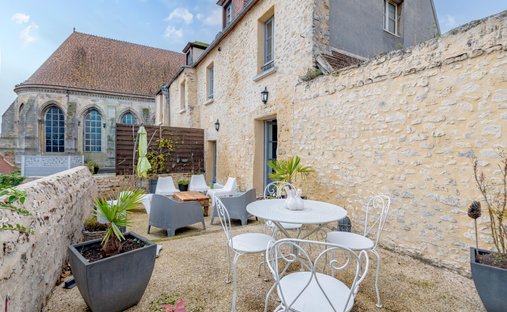Apartment in Senlis, Hauts-de-France, France 1