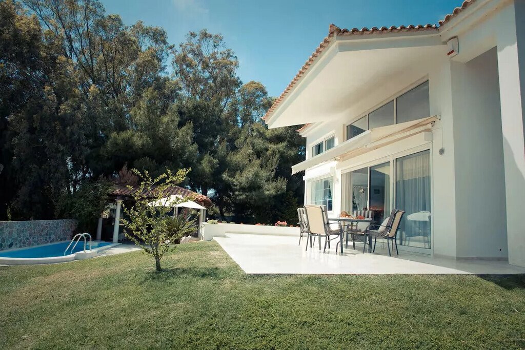 Villa in Lavreotiki Community, Attica, Greece 1 - 16618629