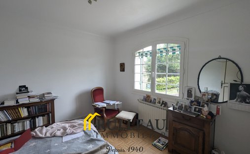 Castle for Sale in Bouliac, Nouvelle-Aquitaine, France