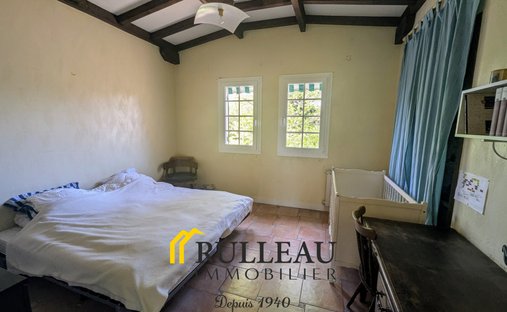 Castle for Sale in Bouliac, Nouvelle-Aquitaine, France