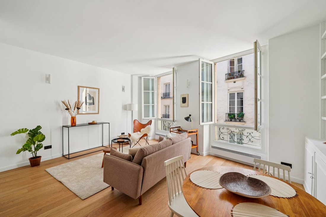 Apartment in Saint Germain des Prés, Paris 6e Arrondissement, Paris 2 - 16620896