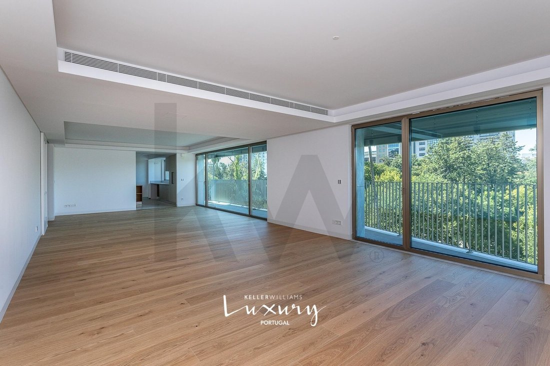 Apartment in Alvalade, Lisbon, Portugal 3 - 16067713
