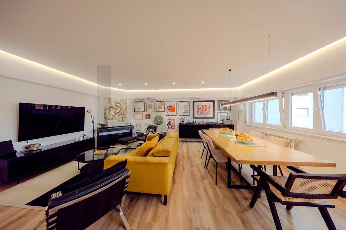 Apartment in Massama e Monte Abraao, Lisbon, Portugal 2 - 16620635