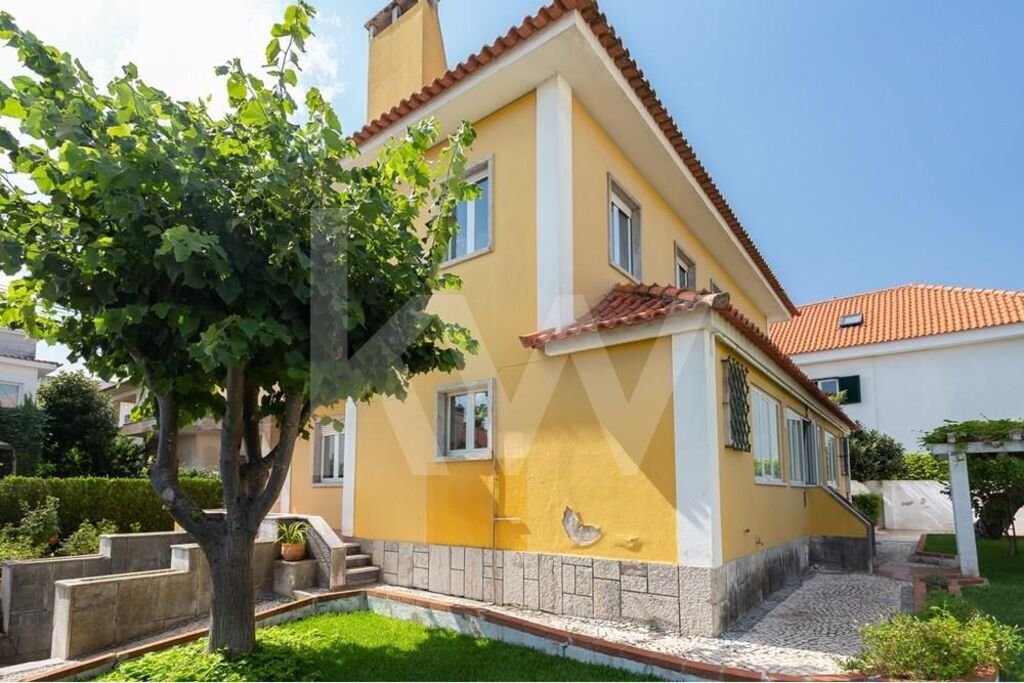 Townhouse in Linda-a-Velha, Lisbon, Portugal 2 - 14502508