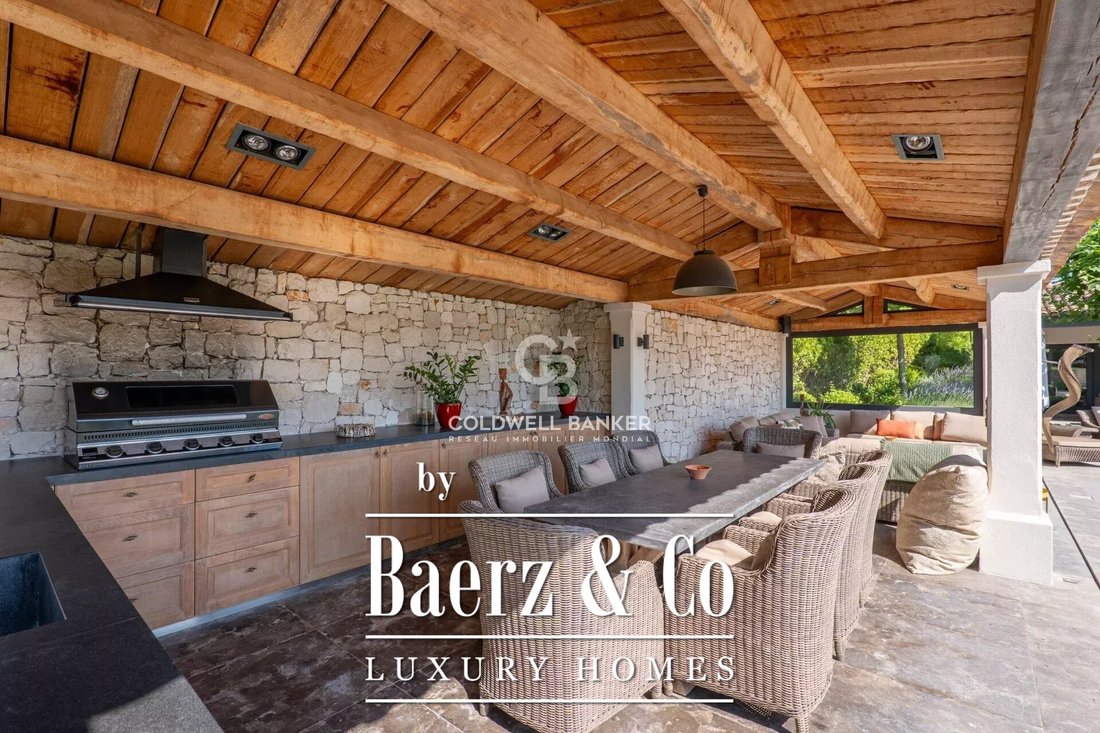 Villa in Mougins, Provence-Alpes-Côte d'Azur, France 3 - 16620926