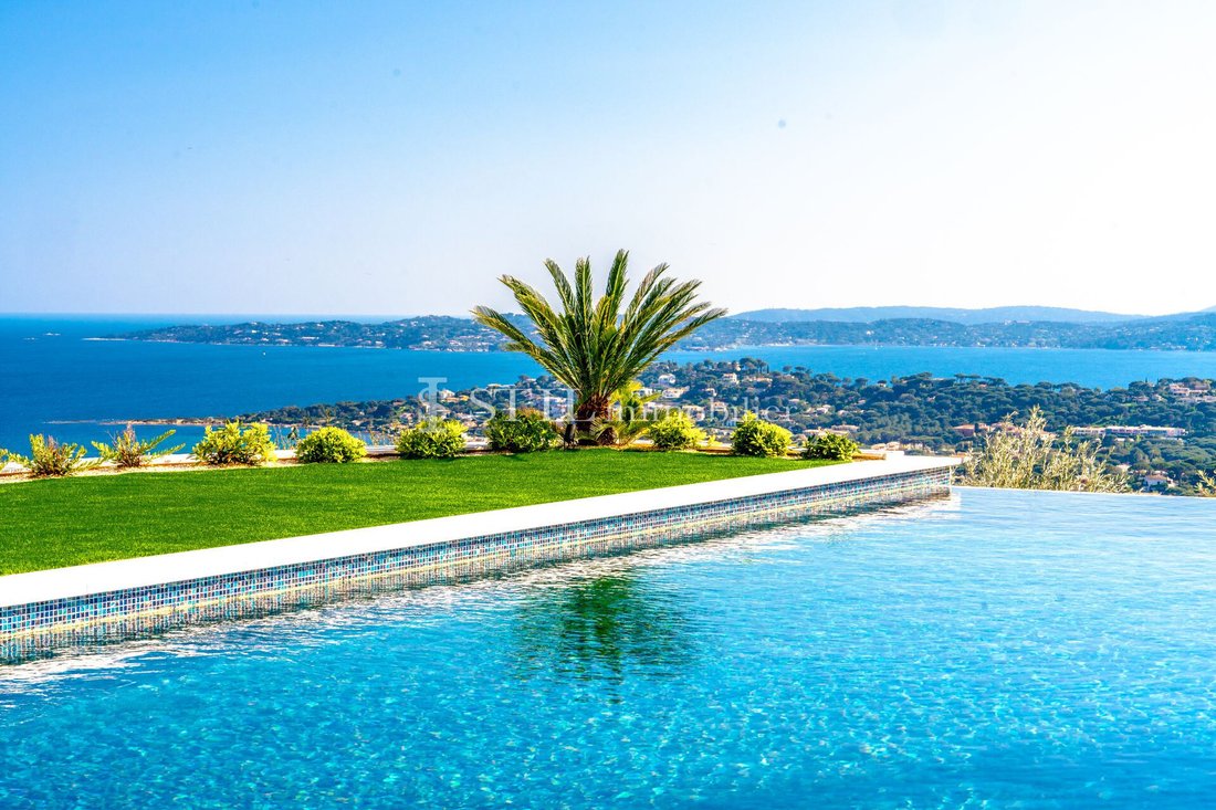 Villa in Ville-Les Saquedes-Le Bouillonnet, Sainte-Maxime, France 2 - 13970188