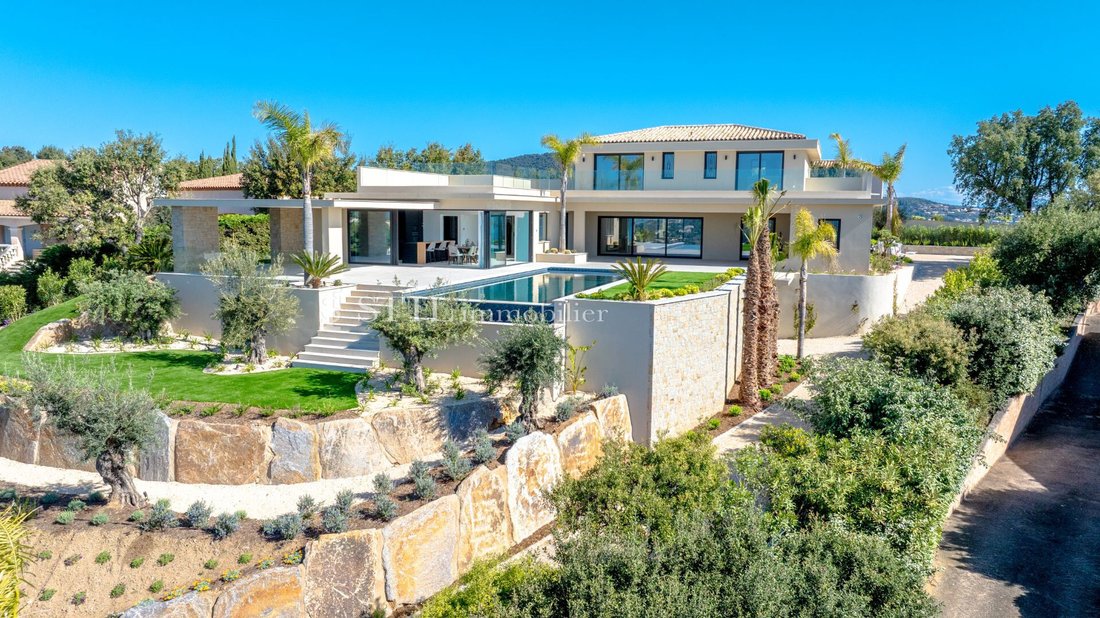 Villa in Ville-Les Saquedes-Le Bouillonnet, Sainte-Maxime, France 1 - 13970188