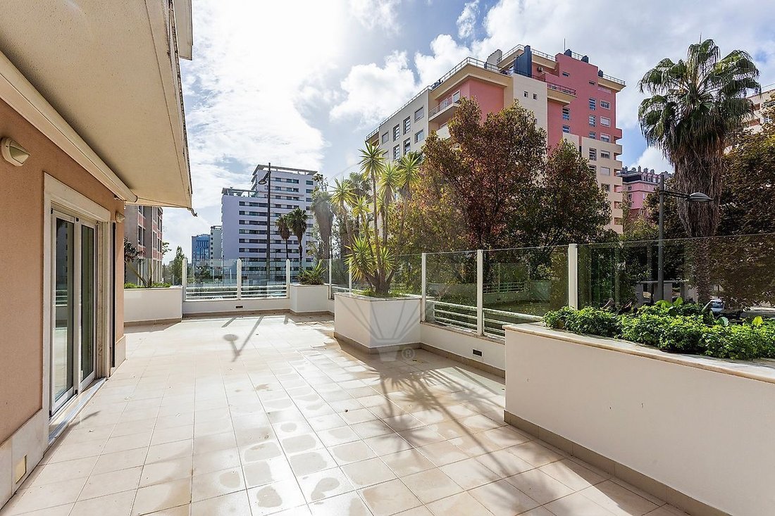 Apartment in Lumiar, Lisbon, Portugal 4 - 16621193