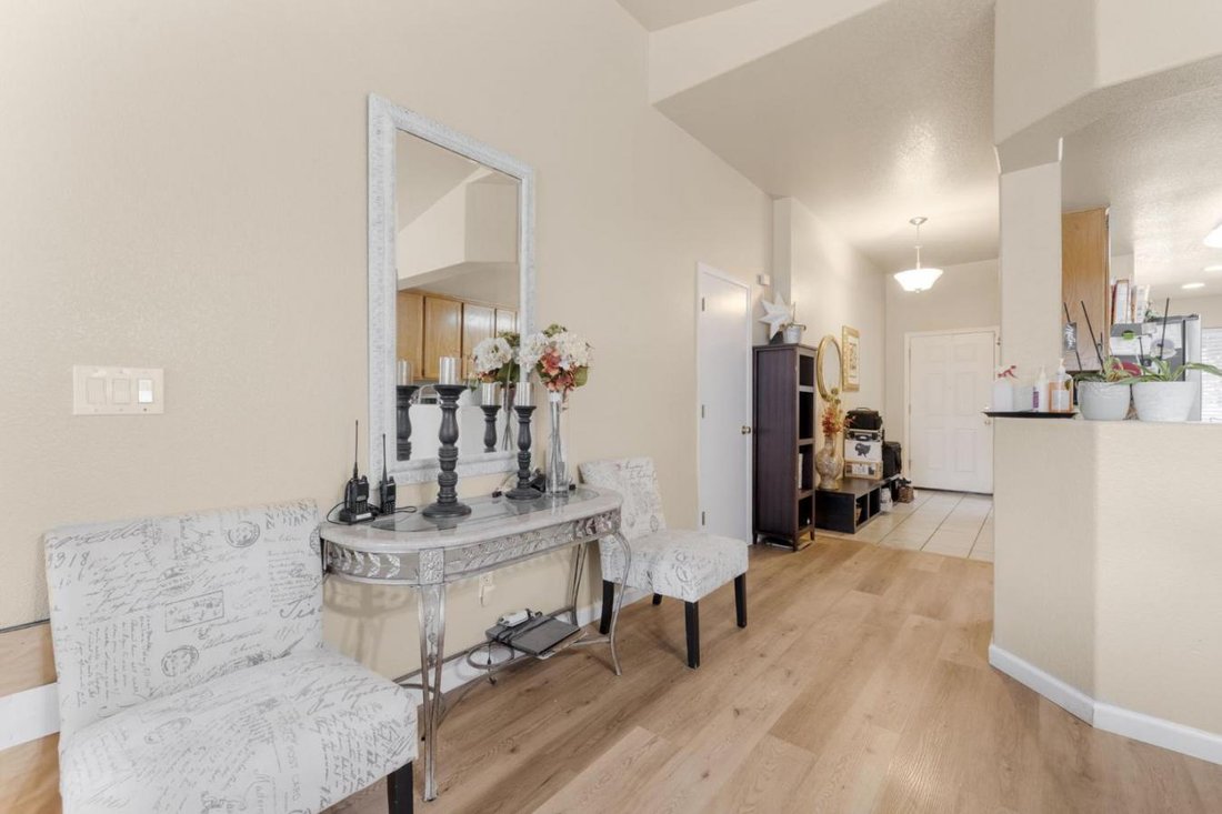 House in Sacramento, California, United States 4 - 16621167