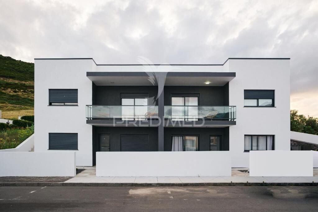 Estate in Velas (Sao Jorge), Azores, Portugal 1 - 16621209