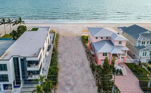 Land in Madeira Beach, Florida, United States 1