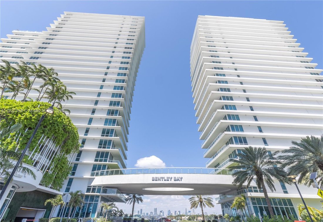 Condo in Miami Beach, Florida, United States 2 - 16615893