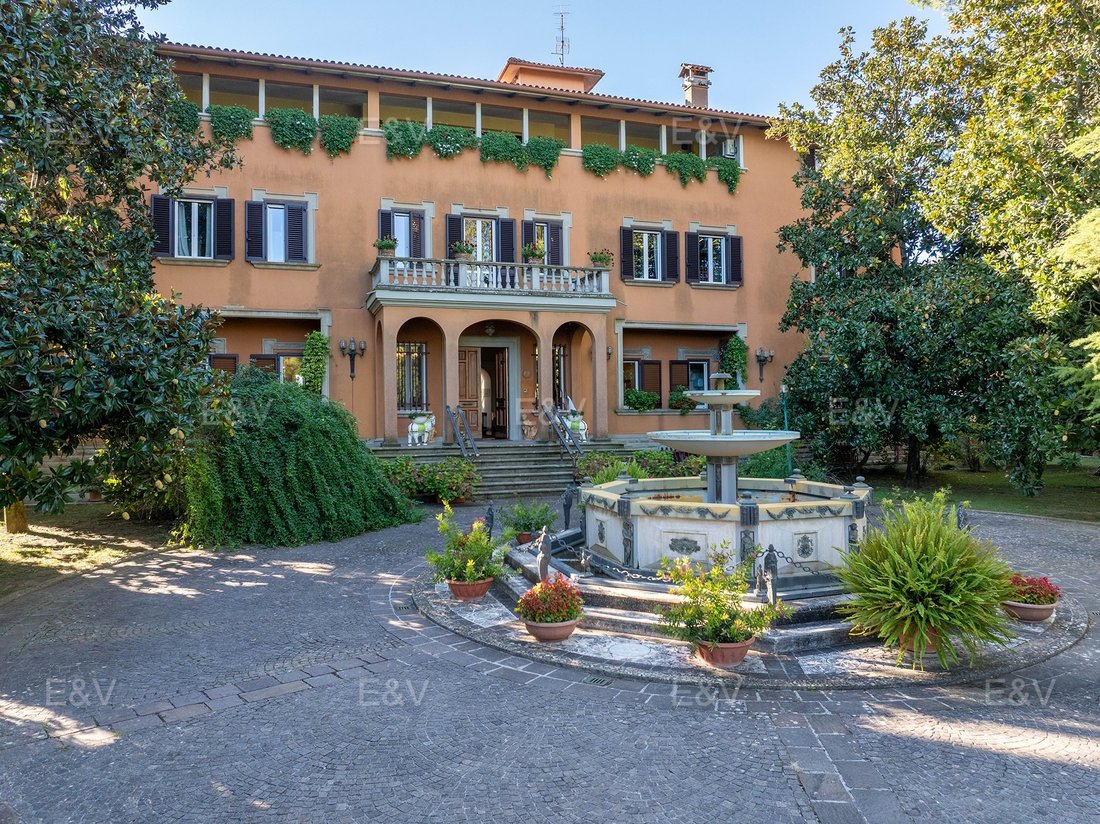 Villa in Corciano, Umbria, Italy 4 - 16621279