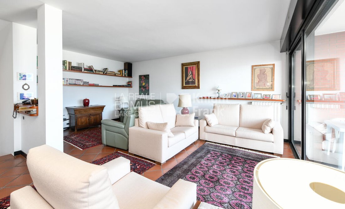 Villa in Sagnino-Tavernola-Monte Olimpino, Como, Lombardy 4 - 16621727