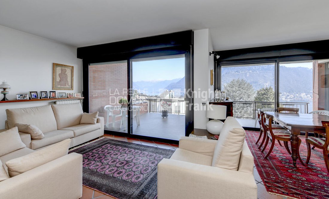 Villa in Sagnino-Tavernola-Monte Olimpino, Como, Lombardy 2 - 16621727