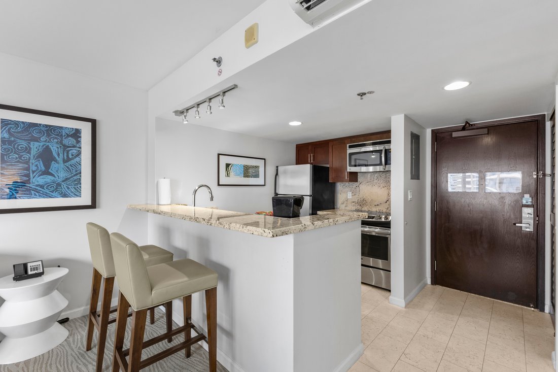Condo in Honolulu, Hawaii, United States 5 - 16622397