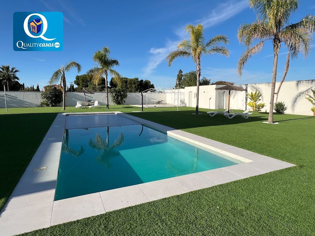 Chalet in Mutxamel, Valencian Community, Spain 2 - 16622467