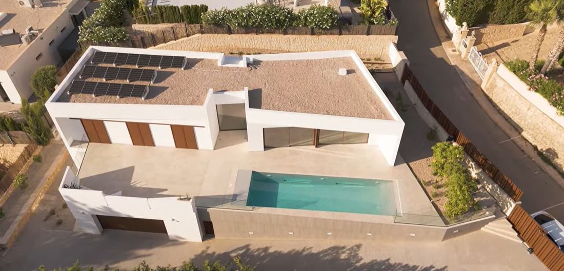 Villa in Calp / Calpe, Valencian Community, Spain 2 - 15954385