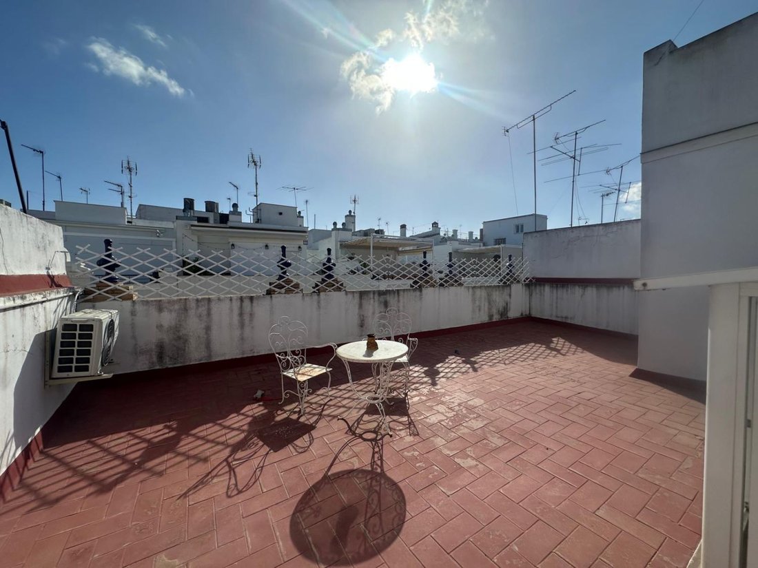 House in Casco Antiguo, Seville, Spain 4 - 16622485