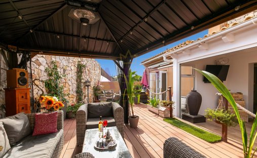 Villa in Praia da Luz, Algarve, Portugal 1