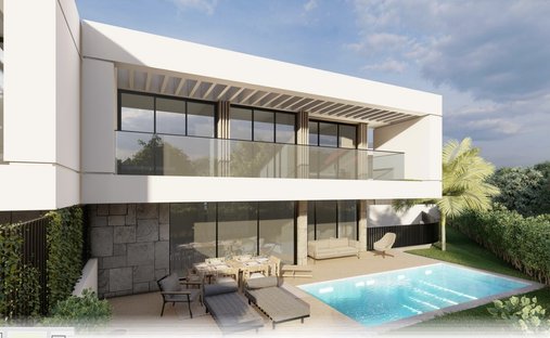 Villa in Loule (Sao Clemente), Algarve, Portugal 1