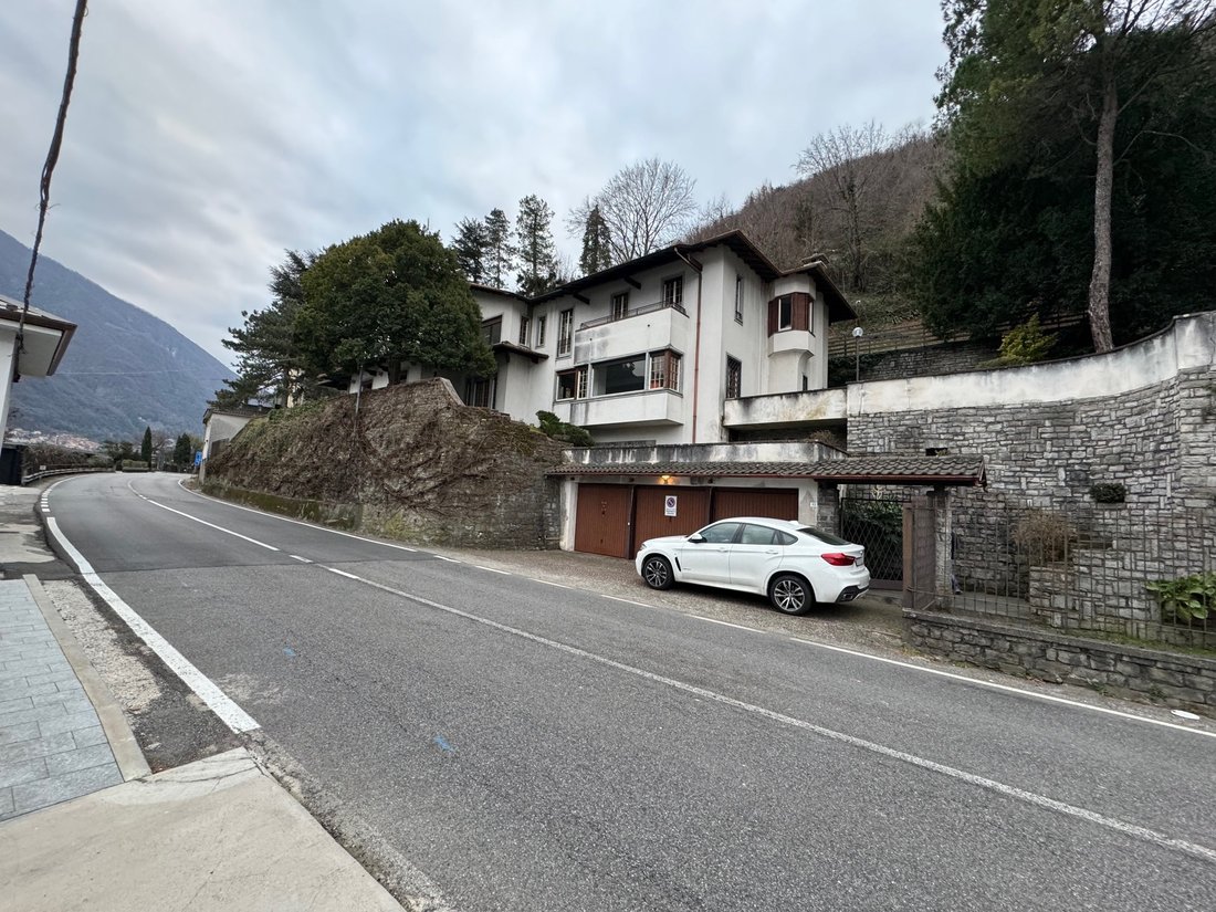 Villa in Laglio, Lombardy, Italy 2 - 16627240