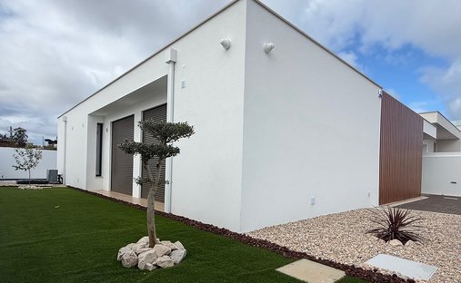 Villa in Tornada e Salir do Porto, Leiria District, Portugal 1