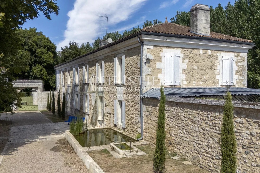 Estate in Saint Ausone-Saint Martin-Saint Gelais, Angoulême, France 5 - 16623220