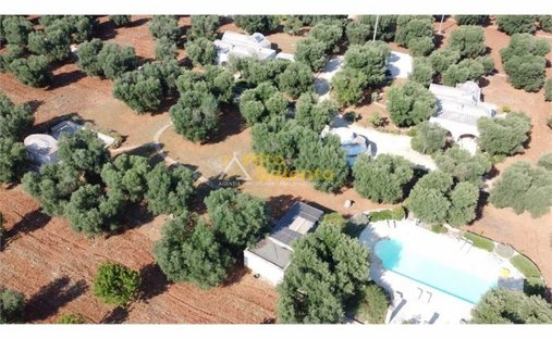 Villa in Ludovico Straße - Corso Umberto I - Vittorio Emanuele Straße, Ostuni, Apulien 1