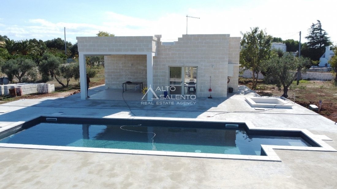 Villa in Ludovico Street - Corso Umberto I - Vittorio Emanuele Street, Ostuni, Apulia 1 - 16623472
