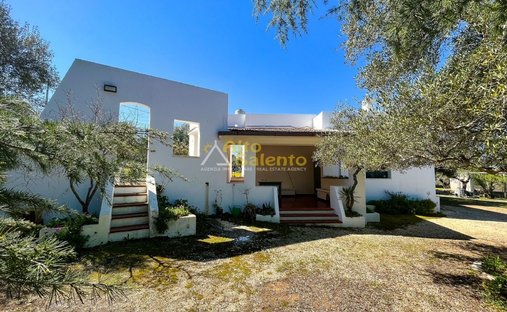 Villa in Ludovico Street - Corso Umberto I - Vittorio Emanuele Street, Ostuni, Apulia 1