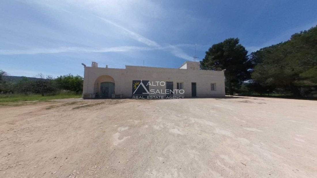 Estate in Selva di Fasano, Apulia, Italy 2 - 16624467