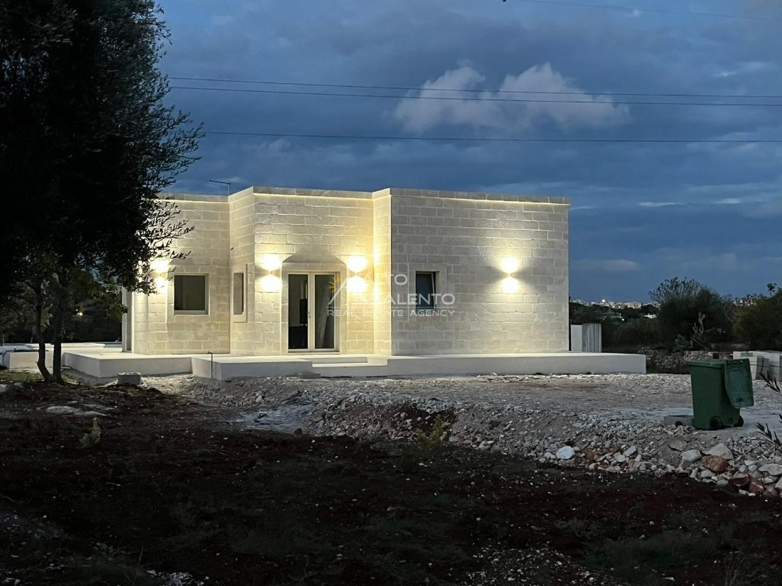 Villa in Ludovico Street - Corso Umberto I - Vittorio Emanuele Street, Ostuni, Apulia 3 - 16623472