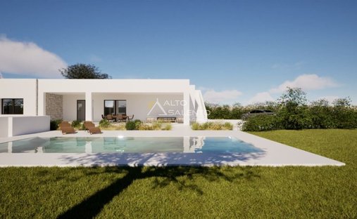 Villa in Center, Carovigno, Apulia 1