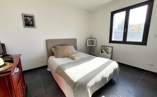 The Aristocratic Chateau Of Beechwood