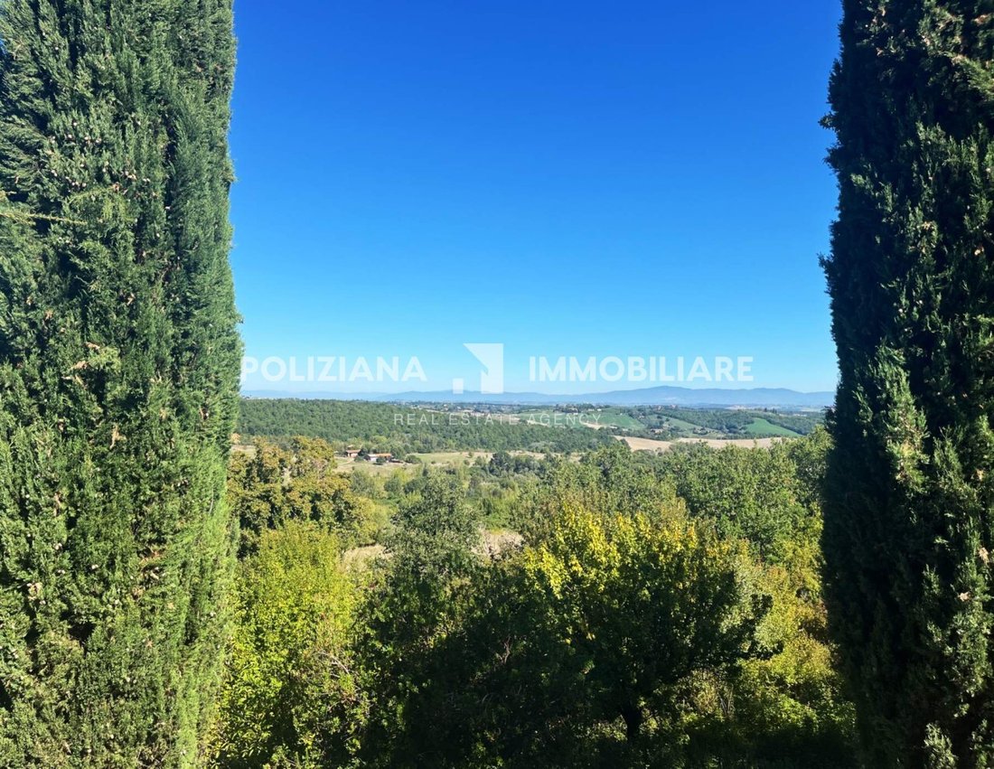 Villa in Montepulciano, Tuscany, Italy 1 - 16625255