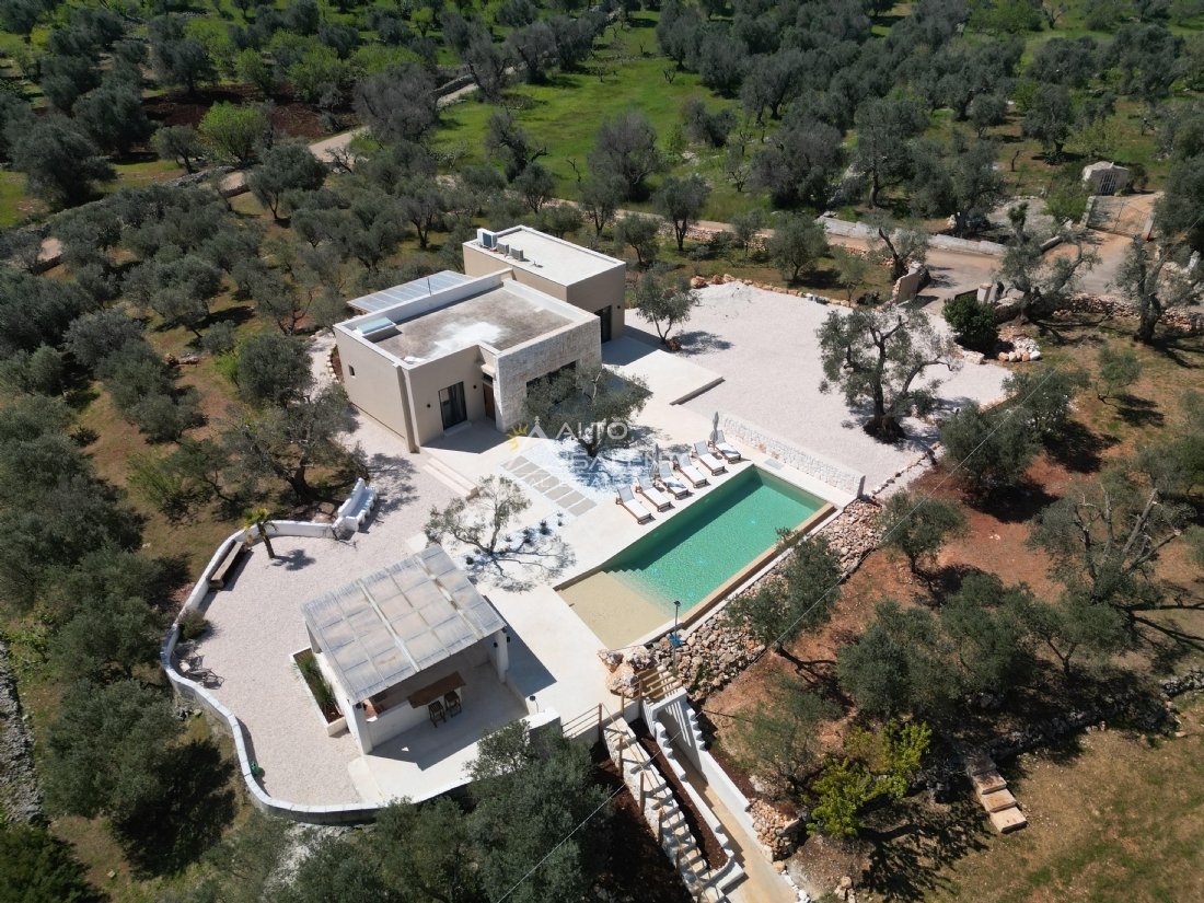 Villa in Ludovico Street - Corso Umberto I - Vittorio Emanuele Street, Ostuni, Apulia 1 - 16624574