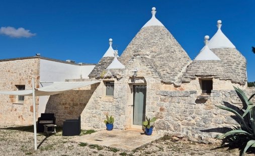 Villa in Ceglie Messapica, Apulia, Italy 1